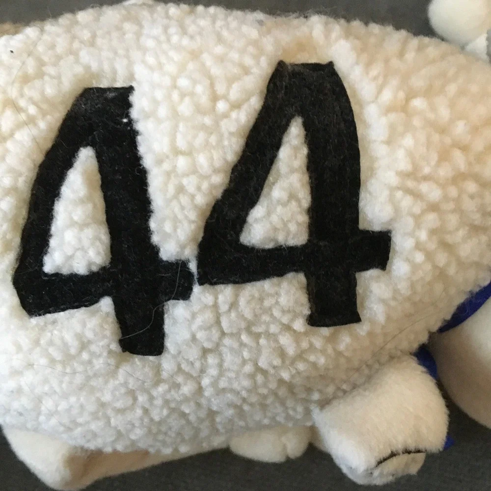 Serta Plush Sheep Pair Number‎ 44 Set of 2